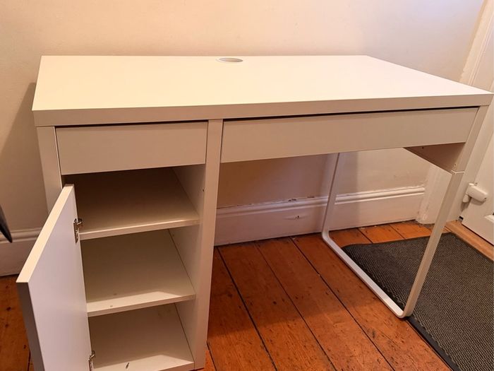 Ikea Micke desk
