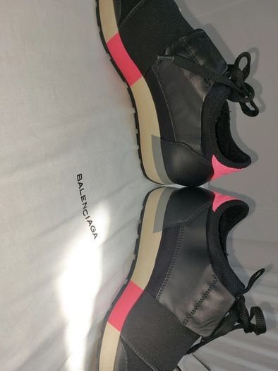 Balenciaga race runner
