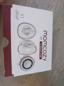 Momcozy v1 Breast pump