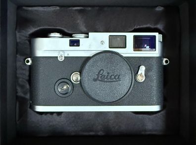 Leica MP 0.72 film camera