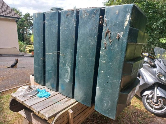 Plastic oil tank