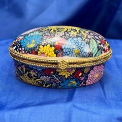 ceramic trinket box