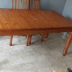 Extending Dining Table & 6 Chairs