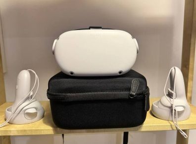 Oculus Quest 2 +  Low-Profile Head Strap