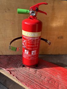 Fire extinguisher