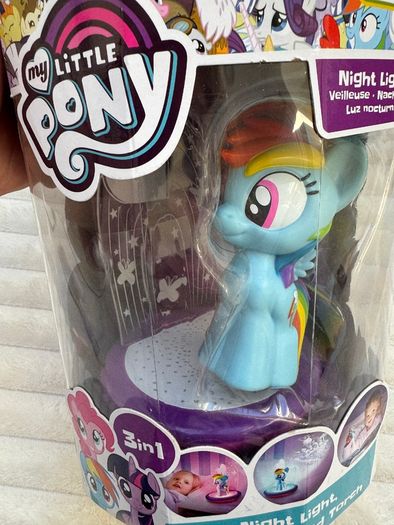 My Little Pony GoGlow Magic Night Light Rainbow Dash Damaged box Please see photos
