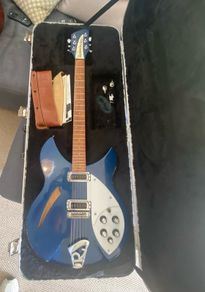 Rickenbacker 330
