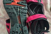 Ladies sandals
