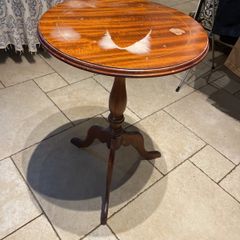 Lamp table