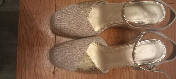 Womens shoes