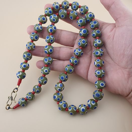 Vintage Venetian Style Thousand Eyes Leaf Green Glass,Blue Eyes Necklace 24 inches