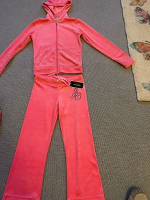 Girl's Juicy couture tracksuit