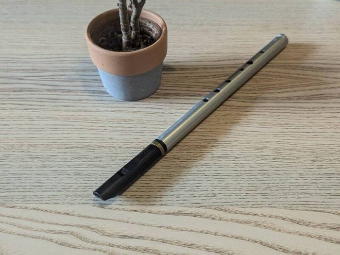 Tony Dixon high D tinwhistle / whistle