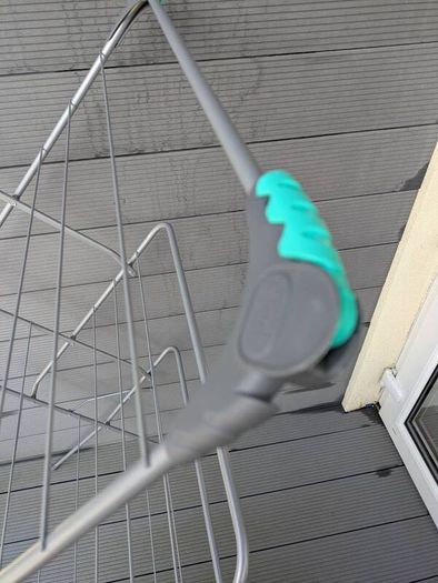 Collapsible drying rack