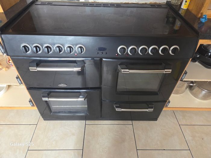 Belling Electric Oven & Ceramic Hob