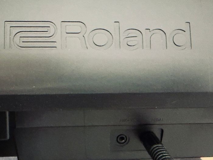 Roland FP-10 Digital Piano - Full Set with Stand, Stool & Pedal - Perfect Condition