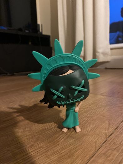 Vinyl pop figure