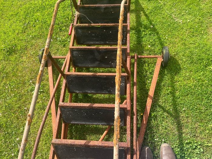 Rolling Step Ladder / Platform Ladder
