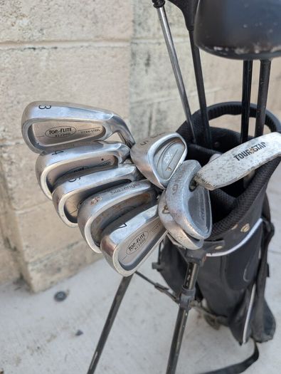 Cheap set of beginner golf clubs