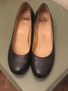 Ladies work shoes