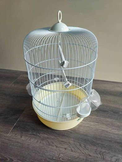 Small parrot cage