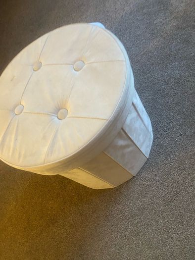 Creme storage box