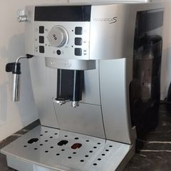 Coffee machine DeLonghi Magnifica S - please read the description