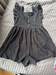 girls playsuit 10yrs