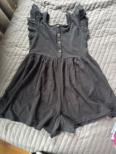 girls playsuit 10yrs