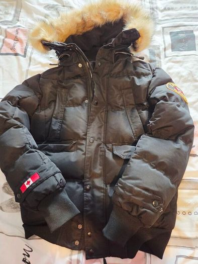 Boys Zavetti Canada Puffer Winter Jacket- Size S (8-9 years)