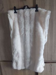 Sift fluffy pillow case 150 cm  48 cm new