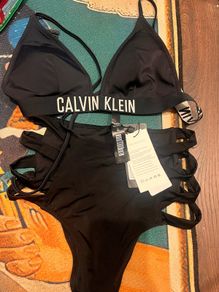 Black bikini set