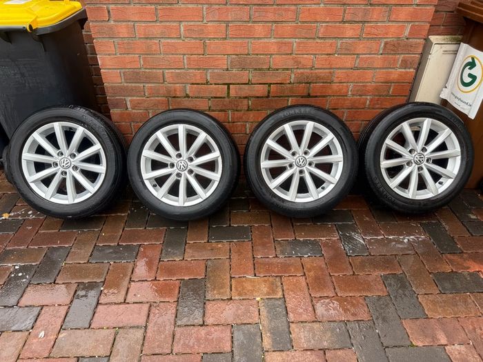 Alloys VW Golf Highline model 205/55/16 5x112