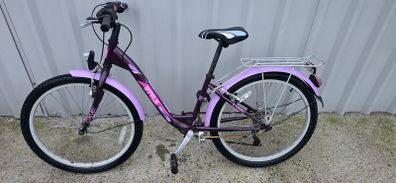 Girls bike