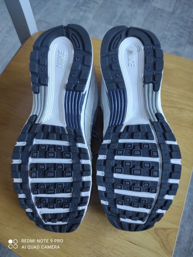 Nike trainers(size 5)