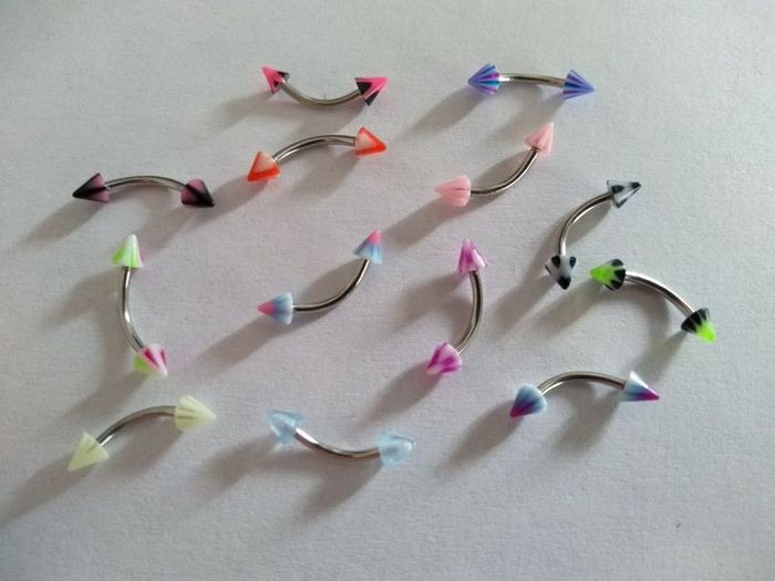 Dice Barbell Eyebrow Bars - 2 for 1 Euro