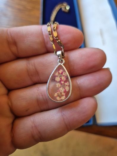 Vintage Flowery Teardrop Necklace