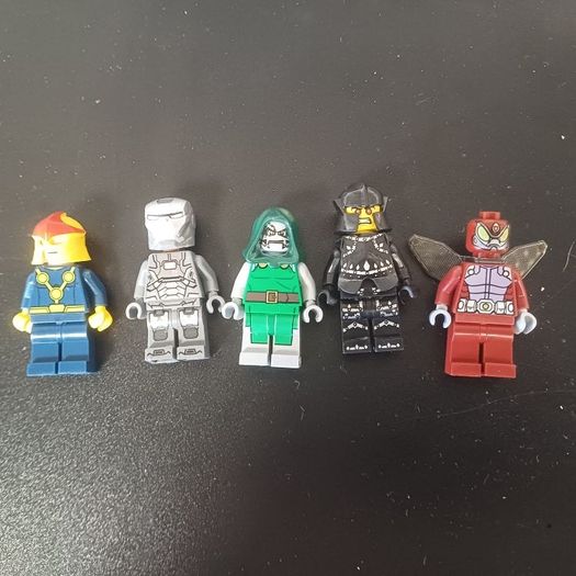 Rare figures with some playwear