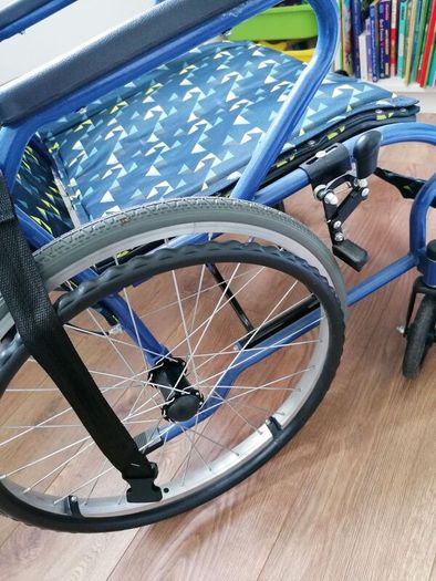 Lightweight Wheelchair