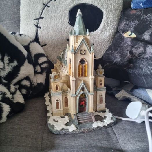 Christmas village cathedral Vintage Y2K plug in