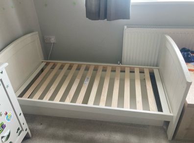 Cot Bed with under drawer unit
