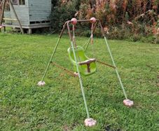 small childs swing