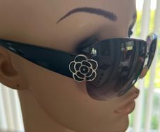 Foster grant sun glasses