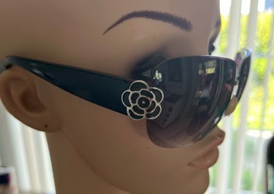 Foster grant sun glasses