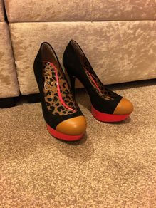 Jessica Simpson heels