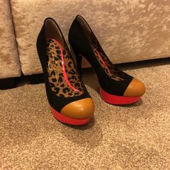 Jessica Simpson heels