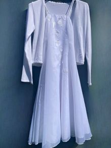 Beautiful Girl's White Dress 10/11 Yrs