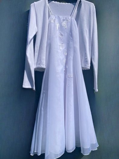 Beautiful Girl's White Dress 10/11 Yrs