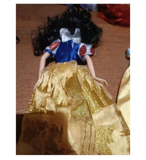 disney sleeping beauty dolls - 2 dolls with extra dress