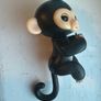 Interactive Fingerling Toy Image 2